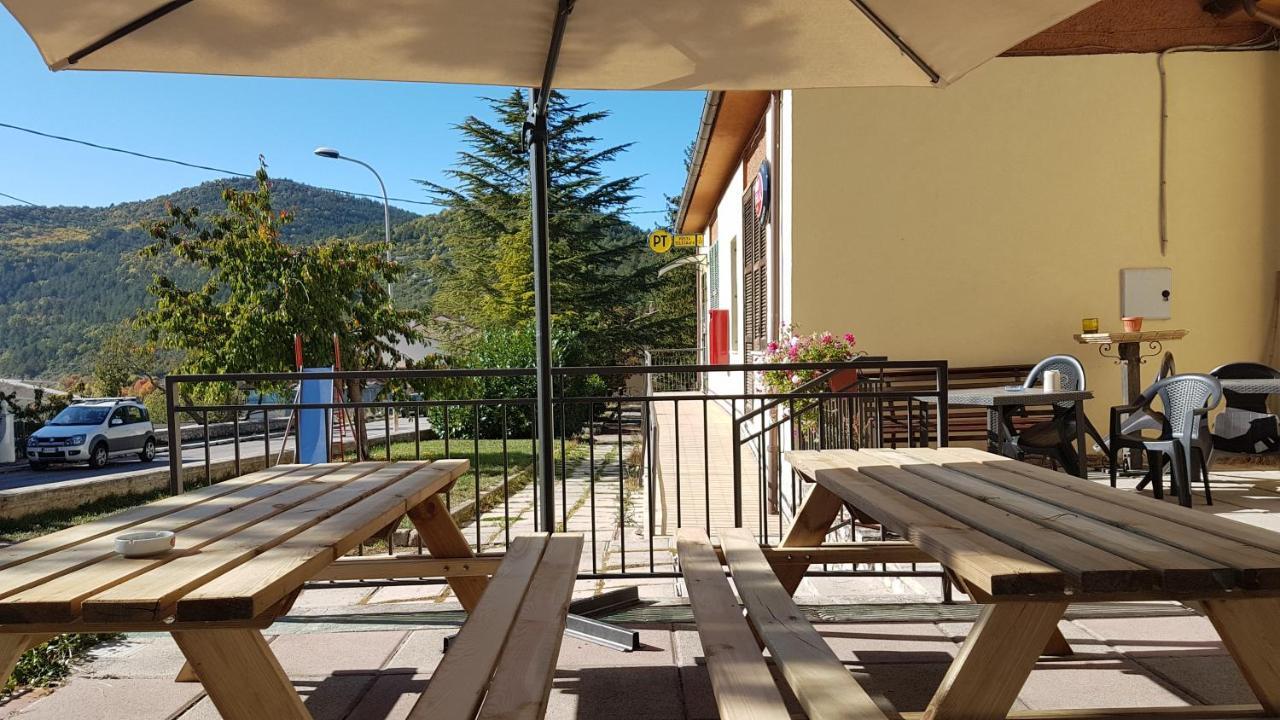 Adonis Hotel Castelvecchio Calvisio Kültér fotó