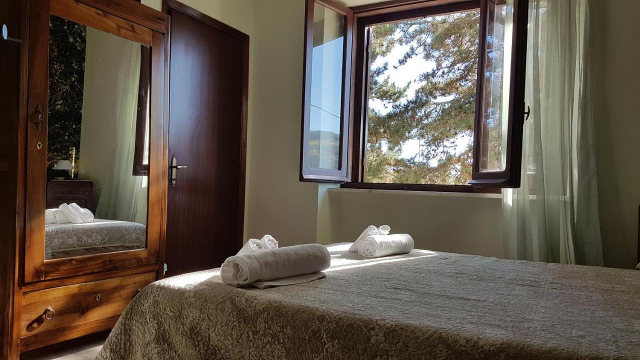 Adonis Hotel Castelvecchio Calvisio Kültér fotó